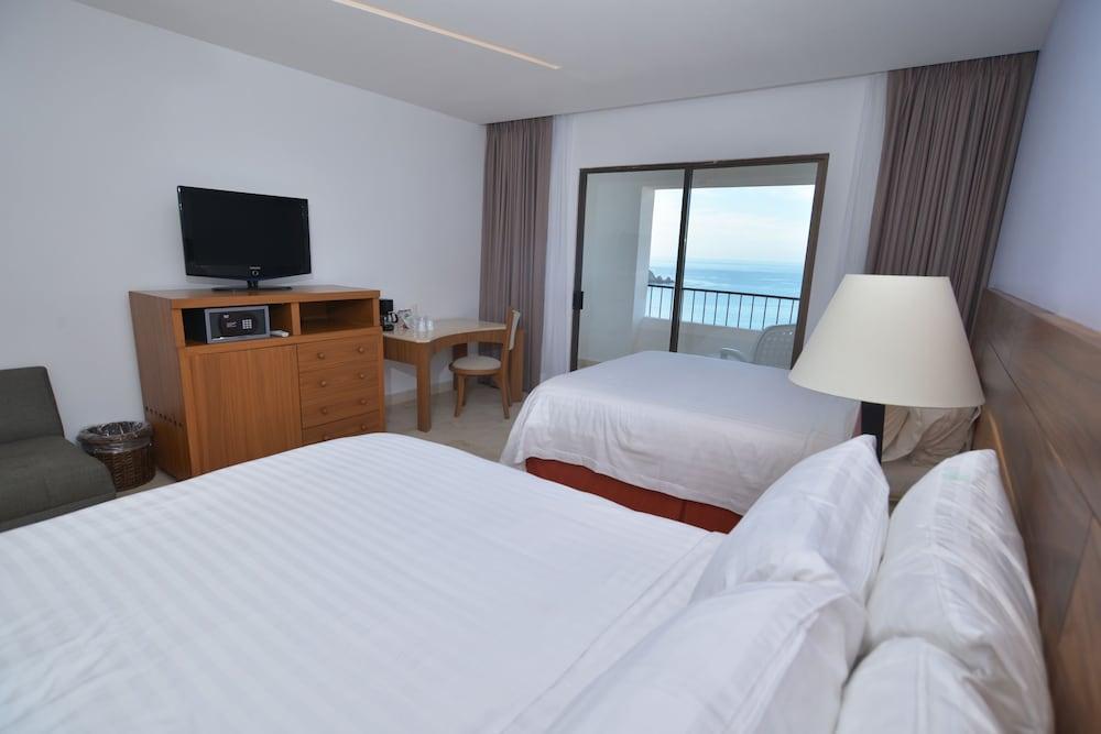 Holiday Inn Resort Ixtapa All-Inclusive By Ihg Exterior photo