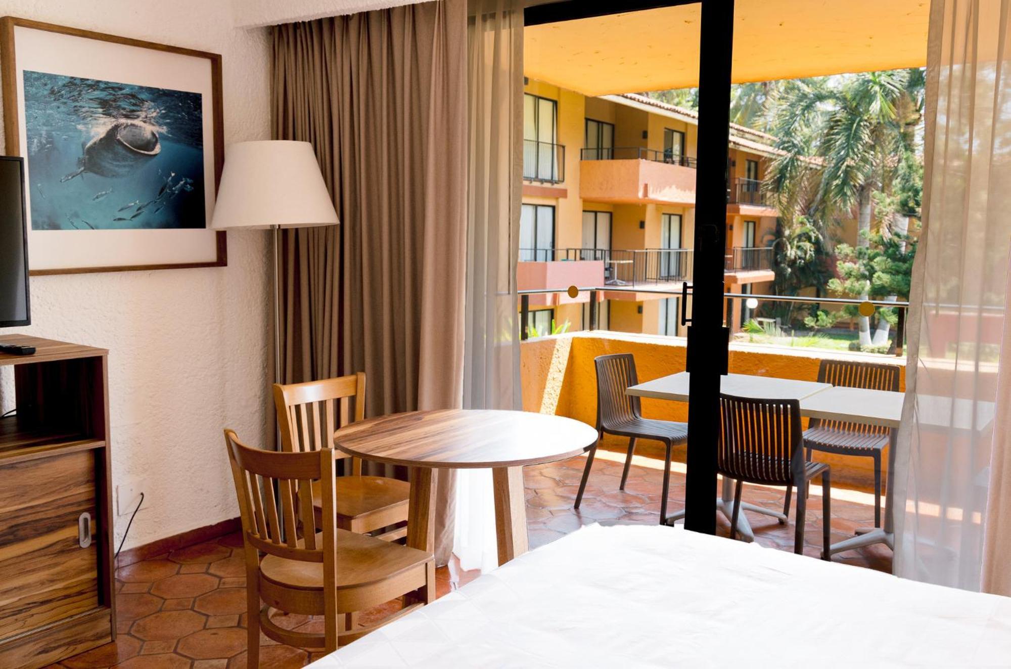 Holiday Inn Resort Ixtapa All-Inclusive By Ihg Exterior photo