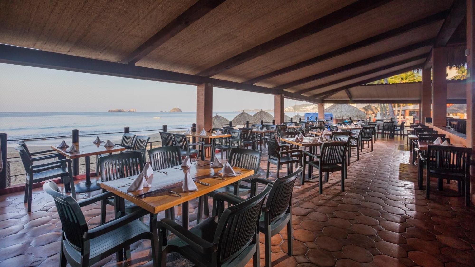 Holiday Inn Resort Ixtapa All-Inclusive By Ihg Exterior photo