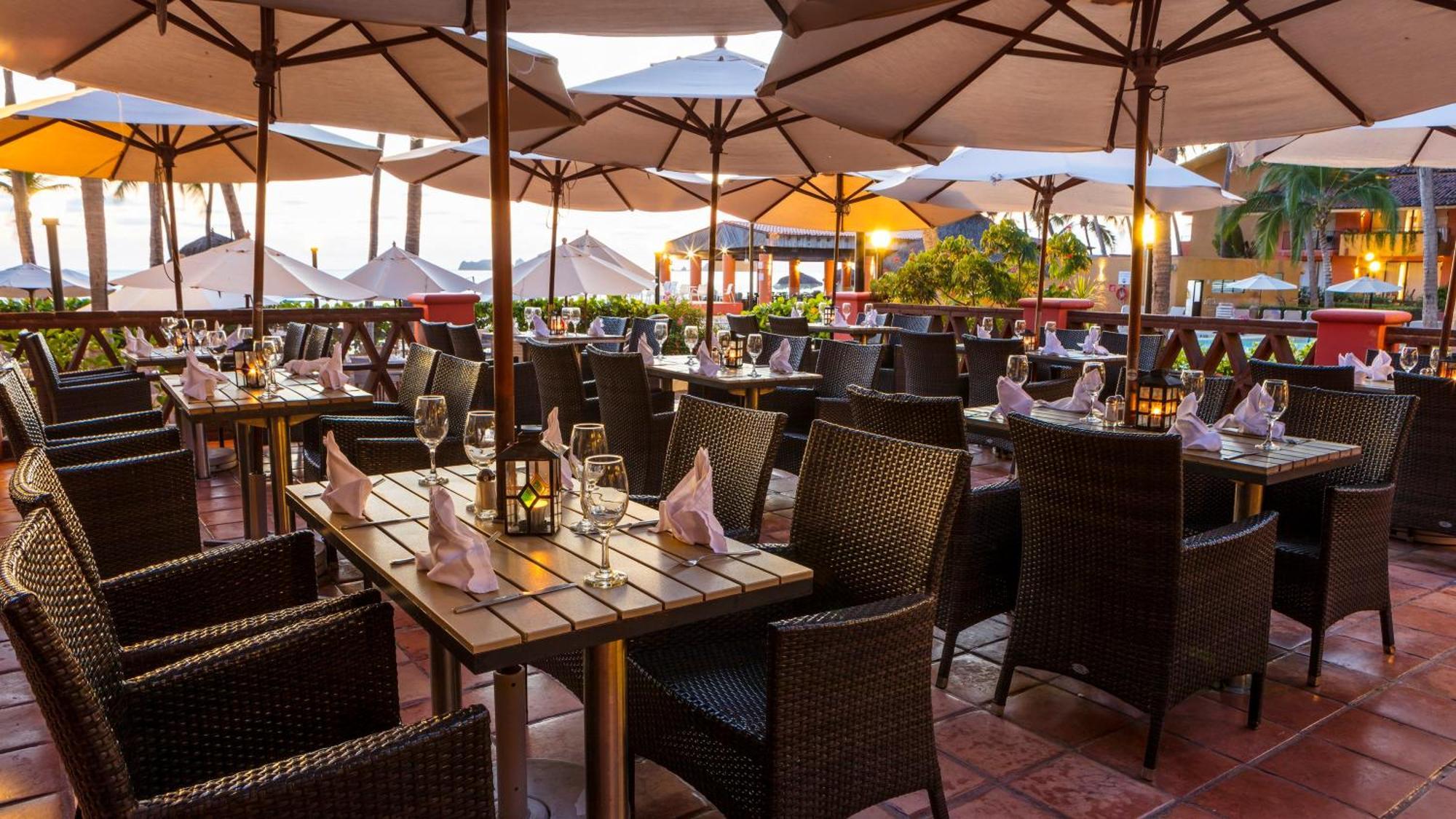 Holiday Inn Resort Ixtapa All-Inclusive By Ihg Exterior photo