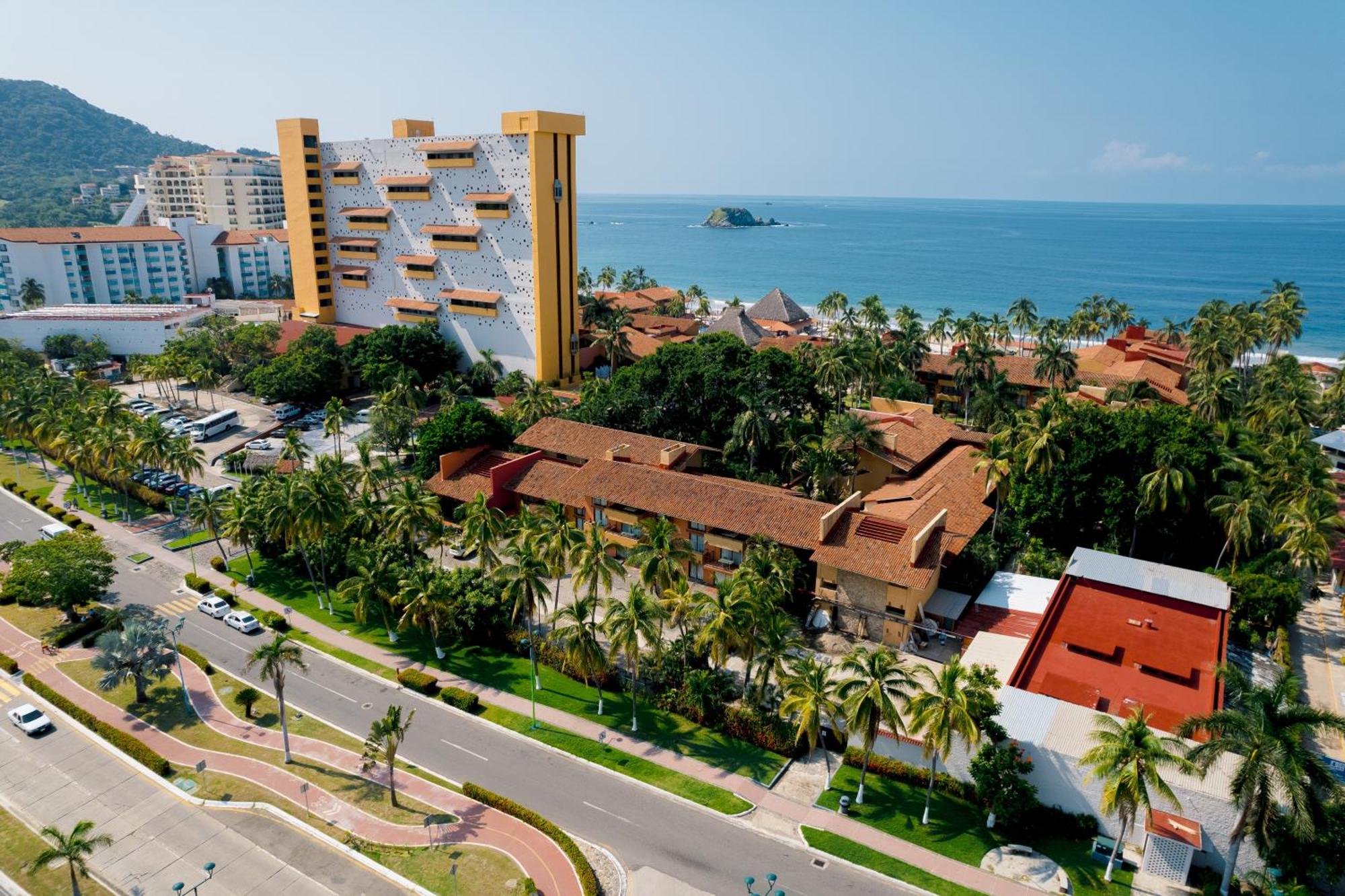 Holiday Inn Resort Ixtapa All-Inclusive By Ihg Exterior photo
